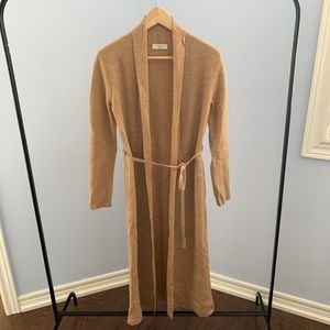 ARITZIA/BABATON - CASHMERE BLEND CARDIGAN